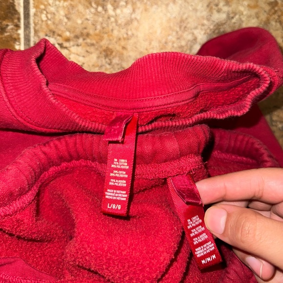 Skims Cotton Fleece Blend Classic Crewneck Sweatshirt & Sweatpants Set - Picture 6 of 9